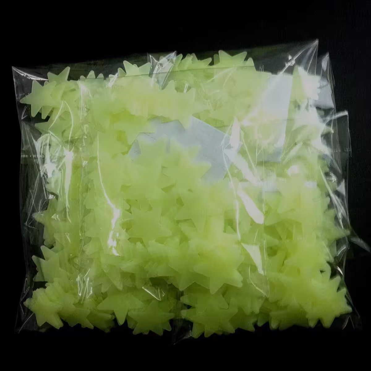 Διακόσμηση παιδικού δωματίου με φωσφορίζοντα αστεράκια