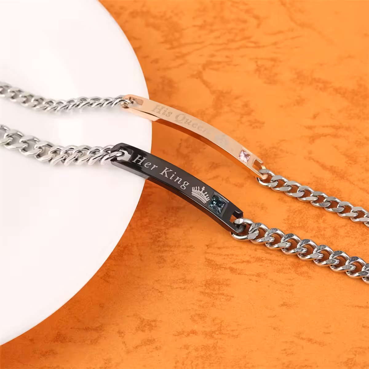 Κομψό χριστουγεννιάτικο δώρο, σετ χαραγμένων βραχιολιών για ζευγάρια