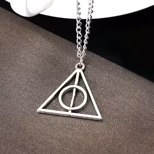 Μενταγιόν Harry Potter Deathly Hallows Τρίγωνο Silver – Μαγικό Κοσμημα
