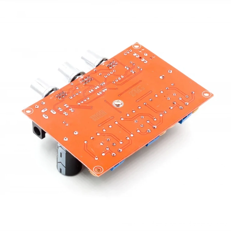 Όψη από πίσω πλακέτας XH-M139 Εικόνα πίσω μέρους μονάδας XH-M139, με συνδέσμους και διαδρομές