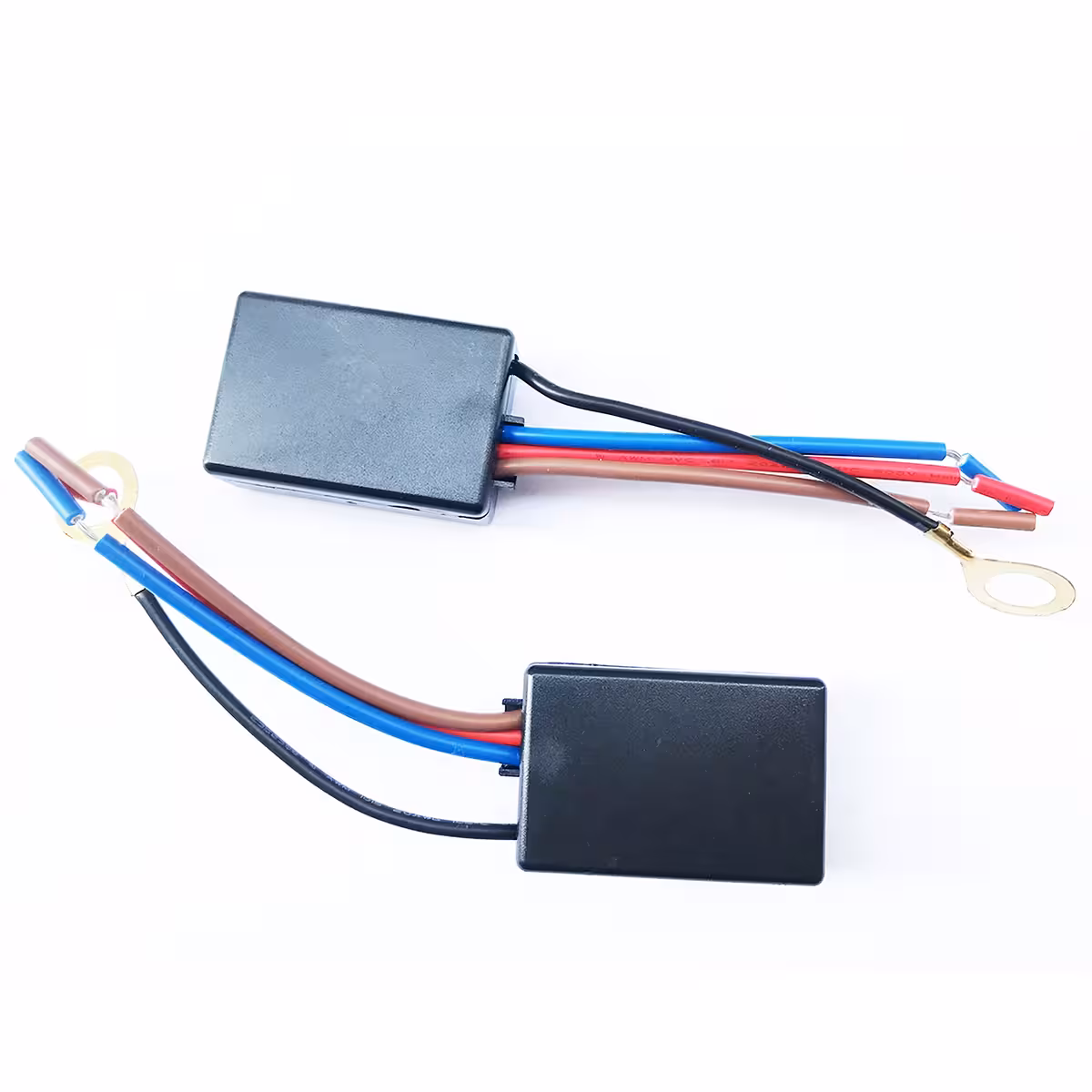 Εικόνα με δύο μονάδες LD-600S δίπλα για σύγκριση ή σετ