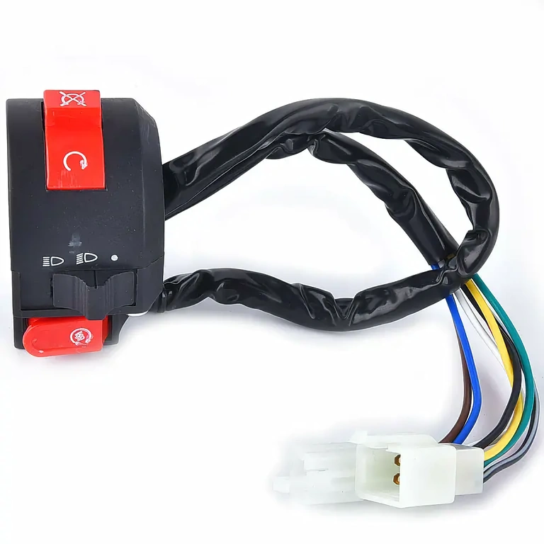 Διακόπτης φώτων αριστερά ATV Διακόπτης αριστερά ATV με λειτουργίες φώτων, κοντό/μακρύ φως και χειροκίνητο σοκ