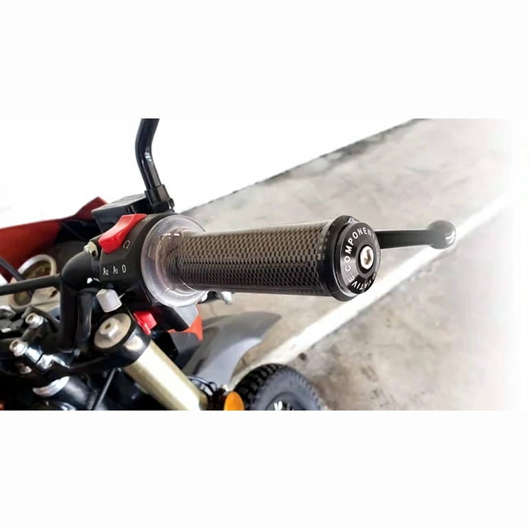 Καθολικές κεφαλές τιμονιού μοτοσικλέτας με παρεχόμενες φλάντζες Πλήρες σετ άκρα τιμονιού με 3 ελαστικά, εύκολη τοποθέτηση