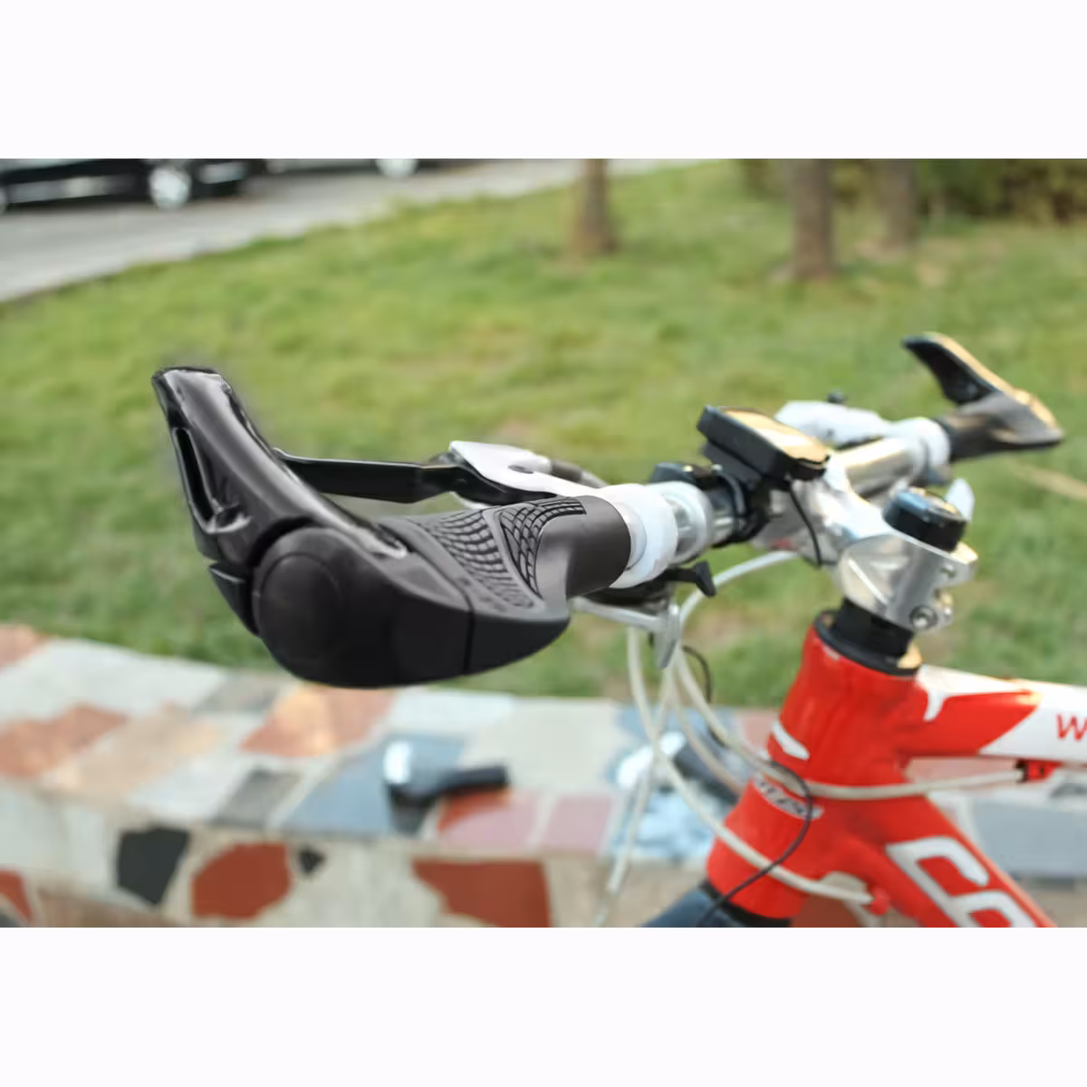 Λαβές MTB ή πόλης, ασφαλής στερέωση και άνεση κατά το πέταλο