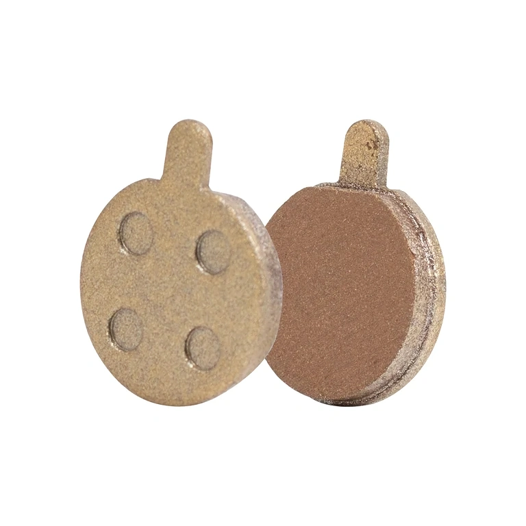 Τακάκια φρένου ηλεκτρικού πατινιού Τακάκια φρένων τοποθετημένα σε ηλεκτρικό πατίνι