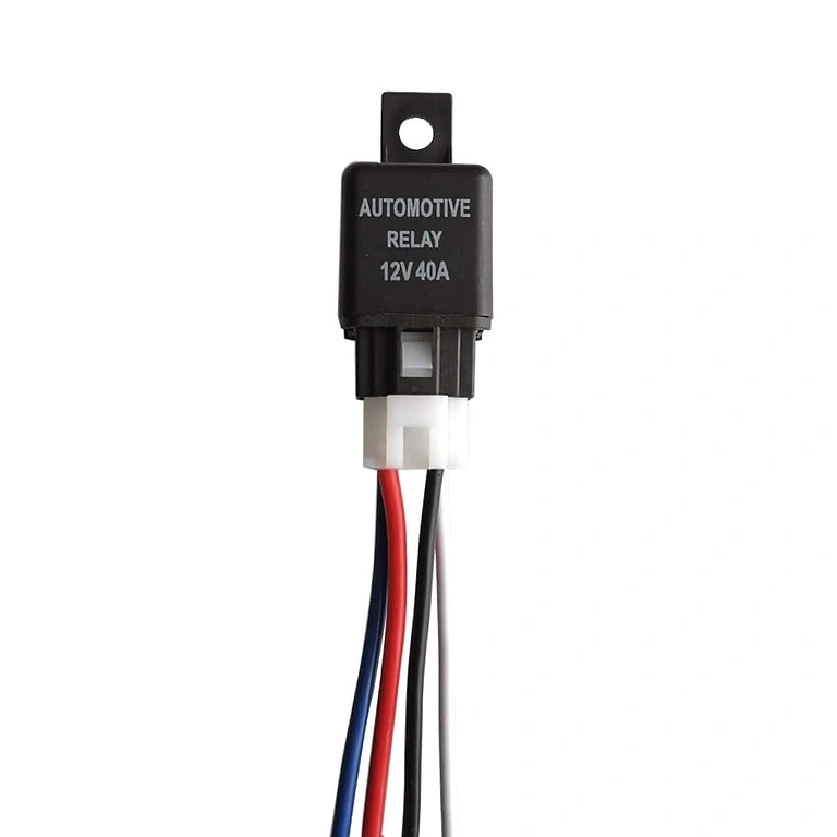 Αυτοκίνητο ρελέ 12V 4 ακίδων 40A με βάση – καθαρή μπροστινή όψη