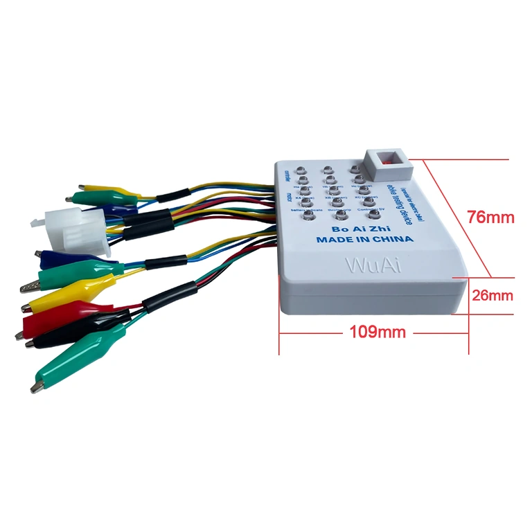 Μπαταρία συνδεδεμένη στο καθολικό tester για έλεγχο controller